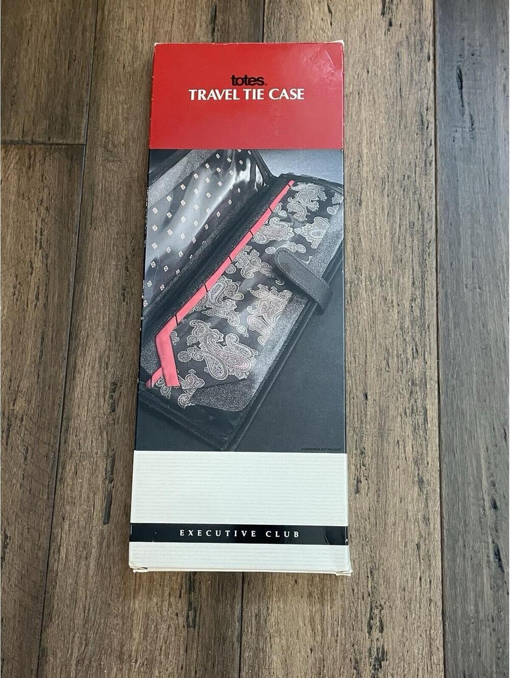 TOTES Neck Tie Traveling Executive Case Packs 4 Ties Wrinkle Free 15”NIB